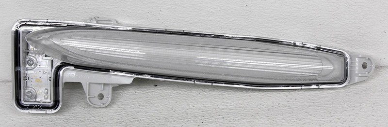 OEM Right Passenger Side LED Fog Lamp For Toyota Corolla Sedan Missing Tab