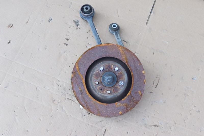 2015-2022 FORD MUSTANG COUPE FRONT RIGHT SPINDLE KNUCKLE HUB CONTROL ARMS OEM