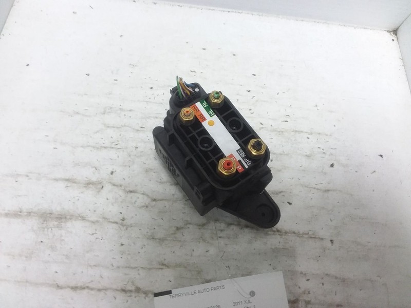 Air Ride Suspension Control Valve 2010-2019 Jaguar XJL XJ AW93-3B486-AA