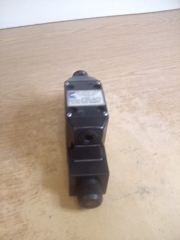 Continental Hydraulics VSD03M-3F-AB5H-60L-C Solenoid Valve