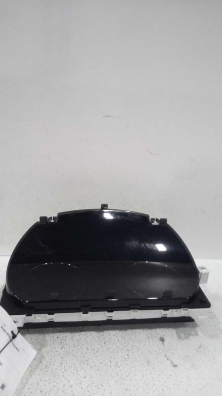 2015 KIA K900 Speedometer Gauge OEM White 149K Miles - Warranty Included