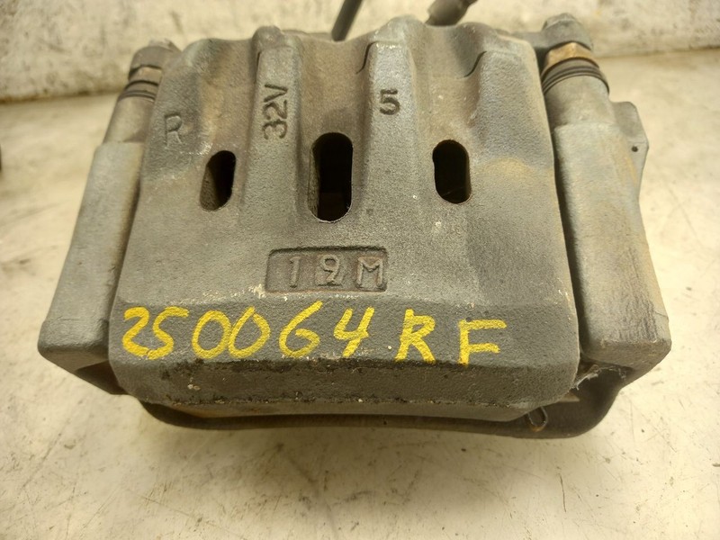 01 02 03 04 05 LEXUS IS300 SPORT FRONT PASSENGER RIGHT BRAKE CALIPER