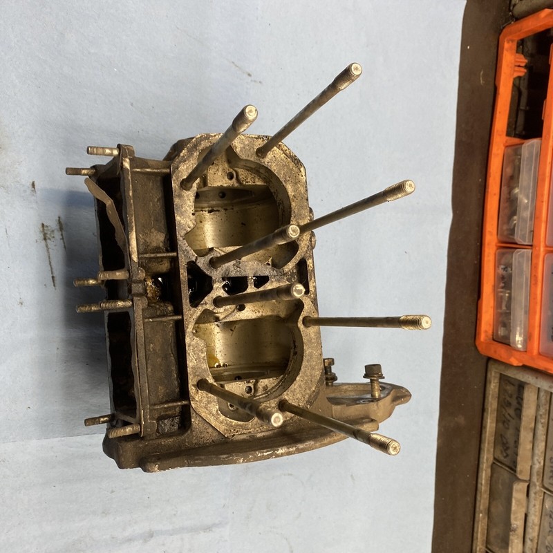 1974 1975 VintageSnowmobile John Deere JDX8 bottom end crank case