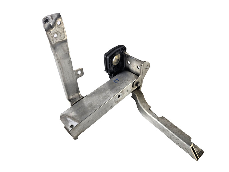 2010 2017 BMW 550i Left Driver Front Bumper Reinforcement Support Bracket OEM