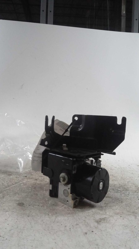 2020 Nissan Sentra ABS Hydraulic Assembly OEM 476606LF0B 41K Miles Black