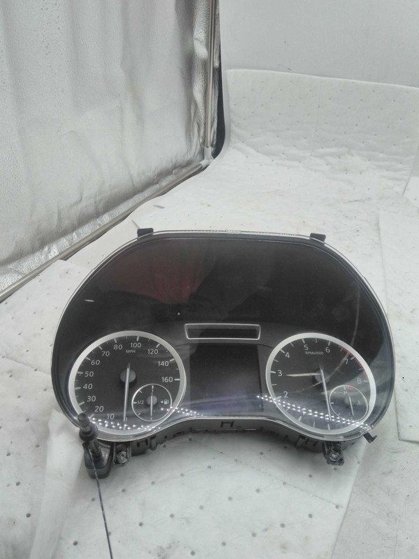 2017 INFINITI QX30 Speedometer Gauge OEM Silver 94K Miles NJ25-27180-690586