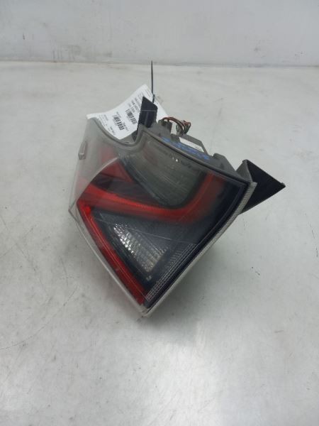 16-18 TOYOTA PRIUS TWO HYBRID PASSENGER SIDE REAR TAIL LIGHT ASSEMBLY