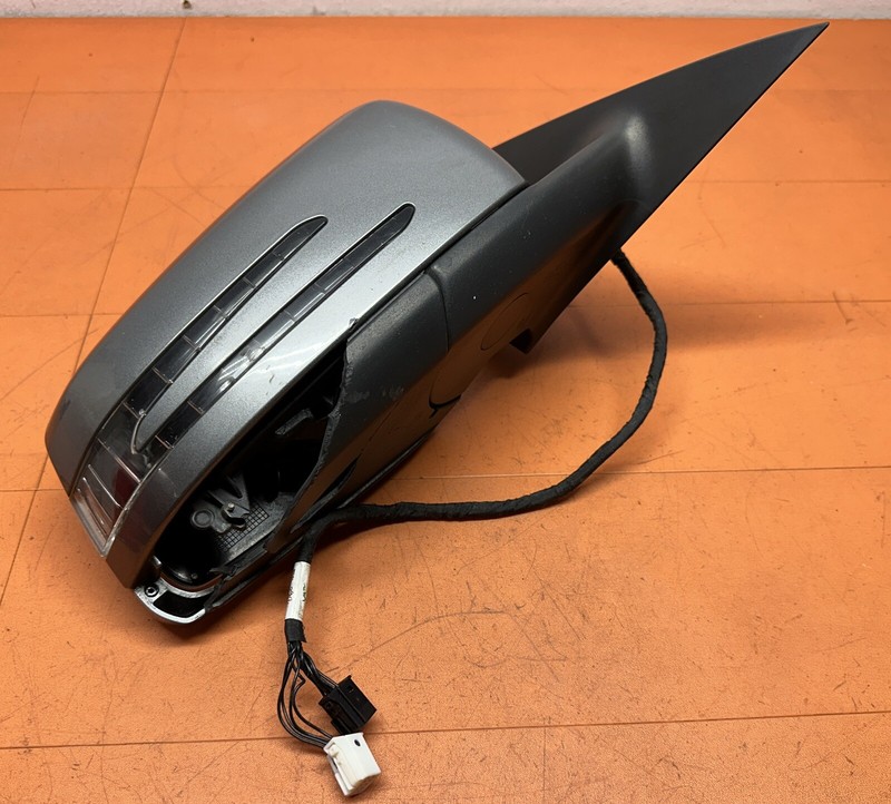 2014 2015 MERCEDES CLA250 Right Door Mirror White OEM Gray RH RF W/O Blind Spot
