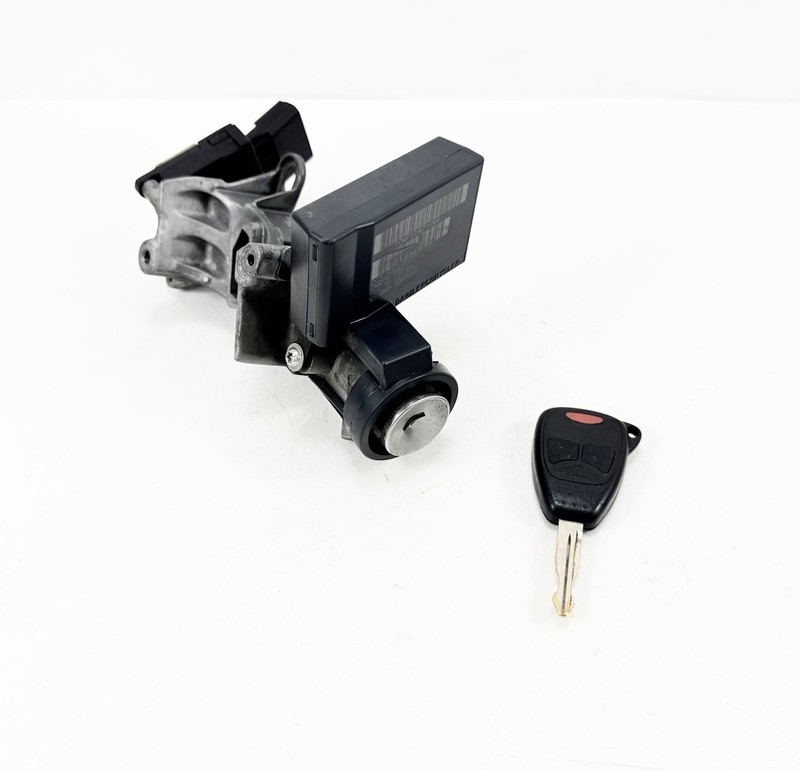 2008 Dodge Nitro Ignition Lock Cylinder w/ (1) Key Immobilizer 05026071AP OEM
