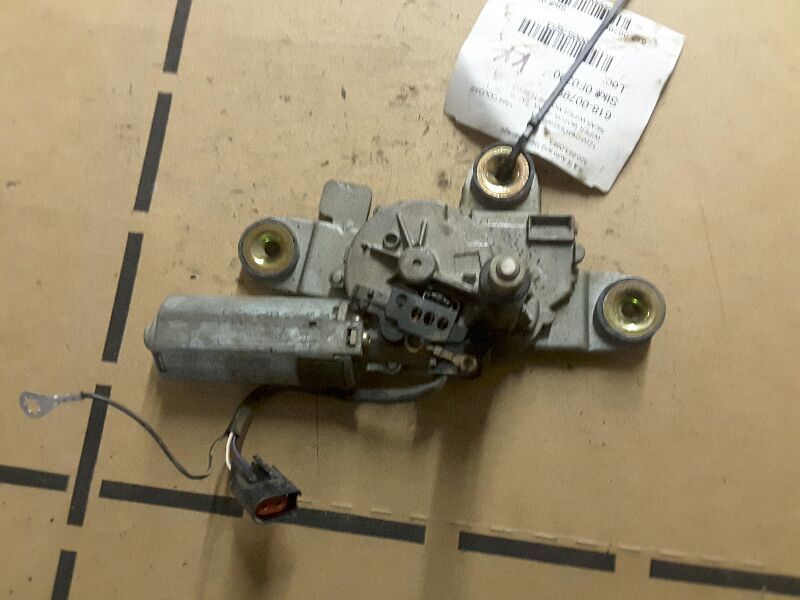 99 00 01 02 COUGAR REAR WIPER MOTOR 57653