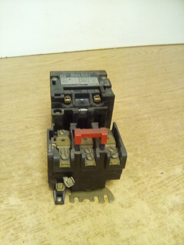 Square D 8536 SOG 3 Series A Contactor NEMA Size 1