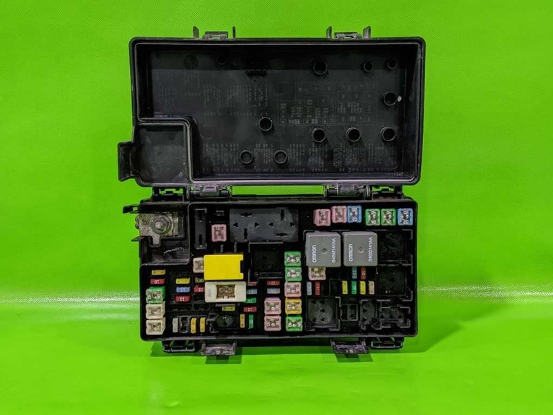 09 JOURNEY ENGINE FUSE RELAY BOX MULTIFUNCTION TIPC OEM 4125-7