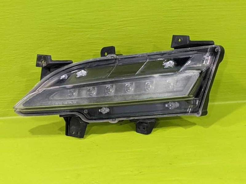 15 16 17 18 19 MKC DRIVER LEFT FOG LIGHT LAMP OEM 3809-122
