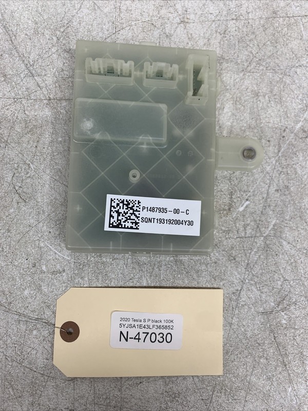 21-23 Tesla Model S HV High Voltage Charge Port Controller Module 47030 OEM B135