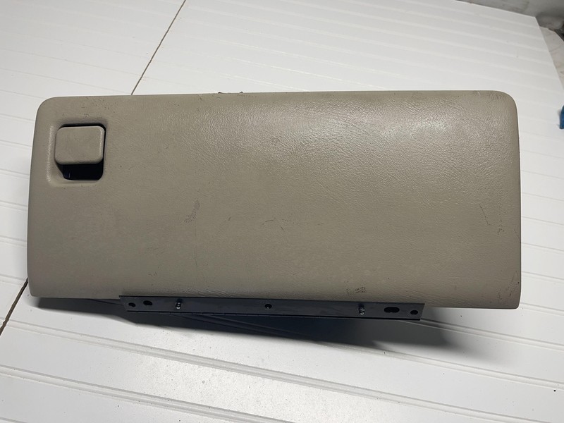 03-06 Cadillac Escalade Beige Glove Box Assembly Tested Oem