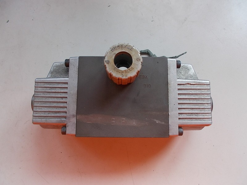 Hubbell Parker TBPAT Hydraulic Flow Control Valve *FREE SHIPPING*