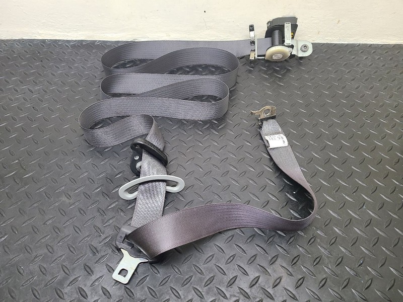 02-05 Ford Explorer 3RD Row Right Passenger Retractor Gray OEM 4C5Z-78611B68-BAA
