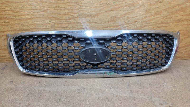 2016 2017 2018 Kia Sorento Front Bumper Grille 86350-C6000 OEM "DAMAGED"