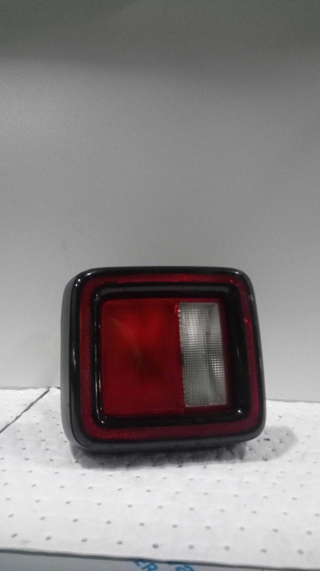 2018 Jeep Wrangler LH Black Tail Light Assembly OEM 683345, 63K Miles