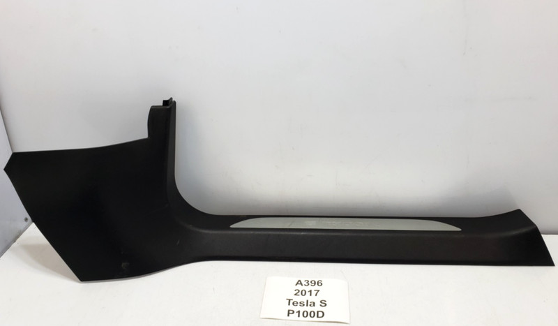 ✅ 12-20 OEM Tesla Model S Front Right Passenger Sill Plate Trim Cover Panel