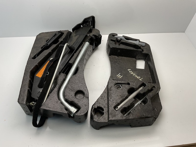 2011-2018 VW TOUAREG - TOOL KIT / JACK / Wheel Chock Holder Housing Foam Holder