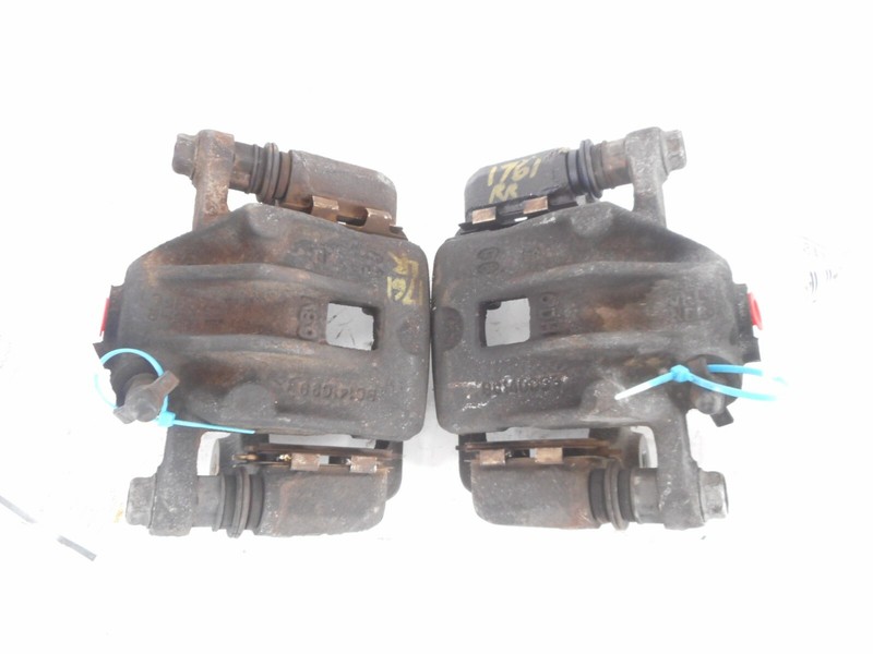 06-11 Hyundai Azera Rear Driver Left Passenger Right Brake Caliper Pair OEM