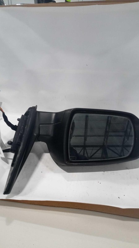 Used Left Door Mirror fits: 2014 Kia Sorento Power w/turn signal w/o power foldi
