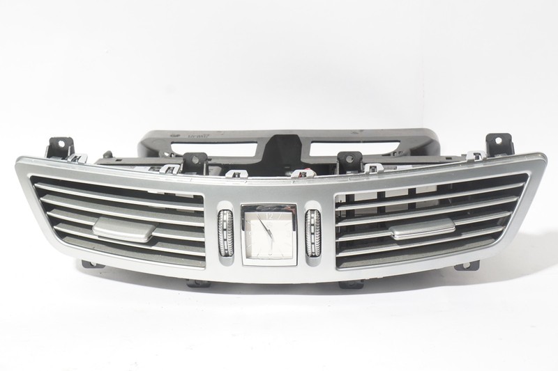 2011 - 2013 MERCEDES BENZ S550 W221 Center Dash Air AC Heater Vent OEM