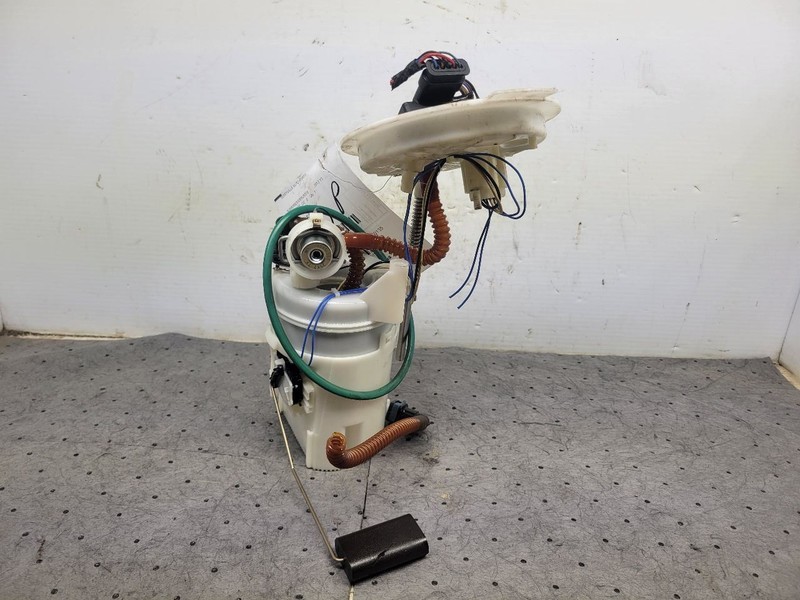 Fuel Pump Assembly Gasoline 2.0L 28iX AWD Fits 13-17 BMW X3 1569515