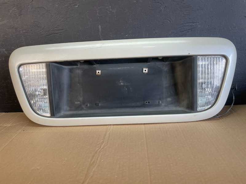 2003 to 2006 Lincoln Navigator Trunk Liftgate License Plate ac9693 DG