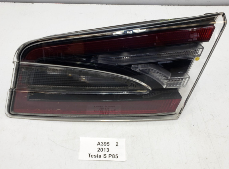 ✅ 12-20 OEM Tesla Model S Rear Right Passenger Inner Tail Light Trunk Liftgate*