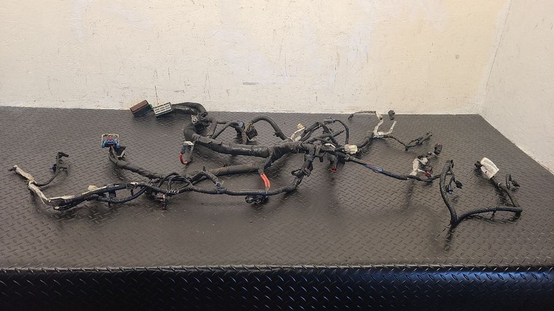 13-14 Chrysler Town & Country 3.6L FWD Engine Wire Harness OEM 68164385AE