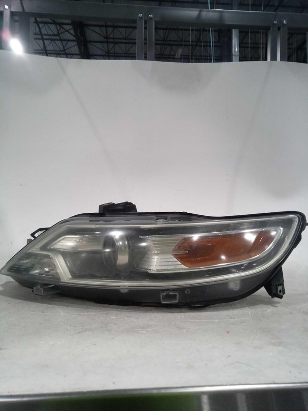 2011 Ford Taurus Left Headlight Assembly Grey Halogen OEM 539300 Used