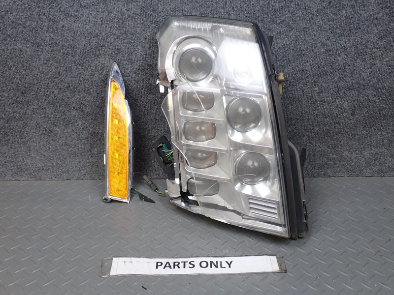 09-14 CADILLAC ESCALADE FRONT RIGHT LED HEADLIGHT LAMP W BALLAST DAMAGED