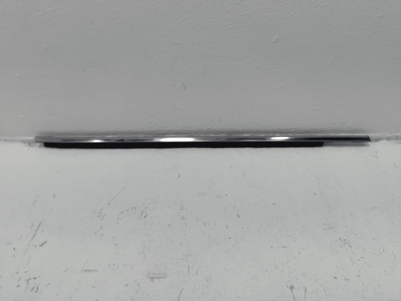 2018-2024 TOYOTA CAMRY REAR RIGHT PASSENGER SIDE DOOR WINDOW BELT MOLDING OEM