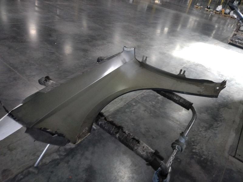 2010 Dodge Charger Right Fender White Good Condition OEM 321699 NJ25-23624