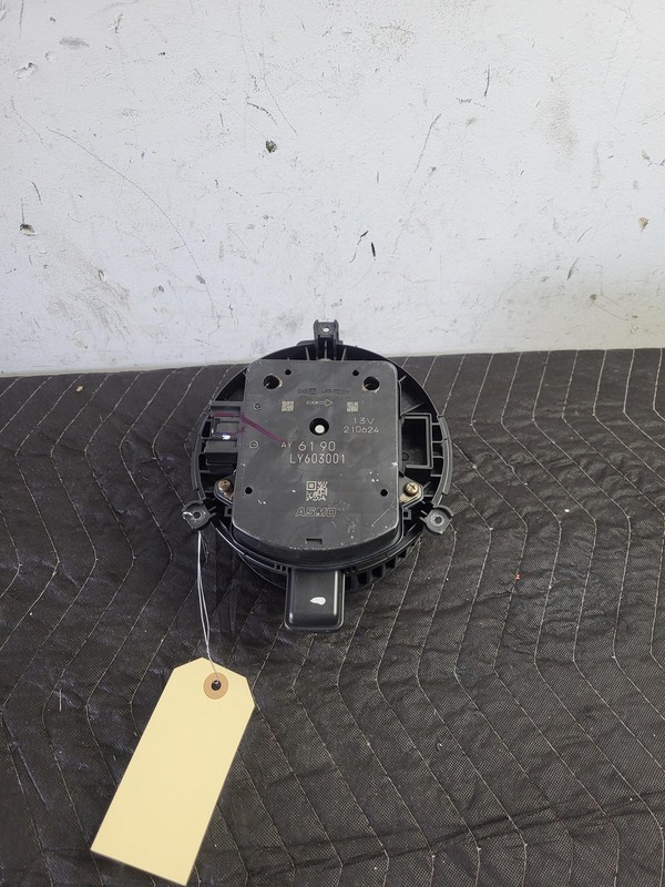 Used Oem Gmc Heater HVAC Blower Motor 1.5L AWD for 2020-2024 Terrain