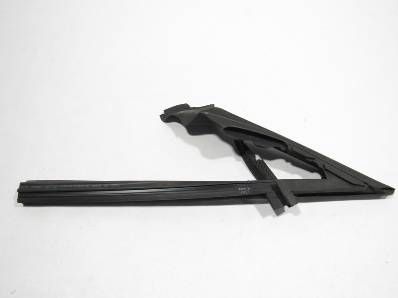 Toyota Gr Supra 2022 Front Right Pass Door Mirror Weatherstrip Seal 20-22 ; :Y