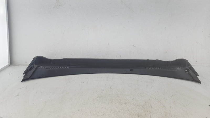 2020-2022 FORD ESCAPE TITANIUM 2.0L WINDSHIELD WIPER COWL GRILLE PANEL COVER OEM