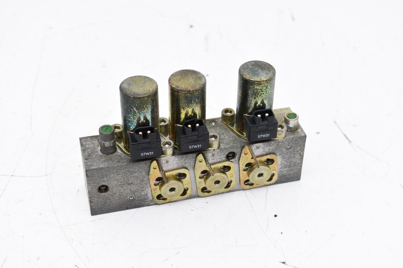 94-02 Mercedes R129 SL500 SL320 Right Top Convertible Hydraulic Valve Block KW25