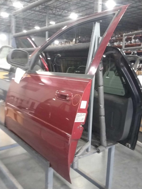2008 Chevrolet Trailblazer Left Door Red 4DR SUV OEM Used 289303 132K Miles