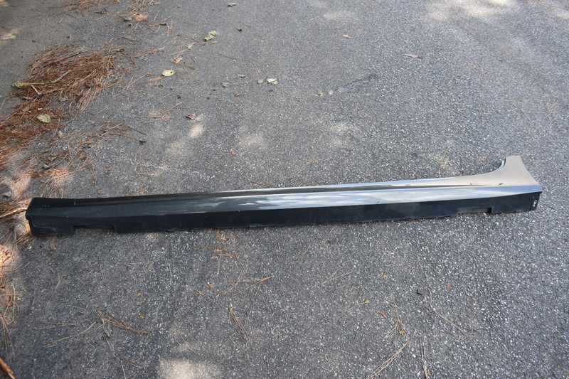 GM ROCKER MOLDING LEFT SIDE FACTORY OEM