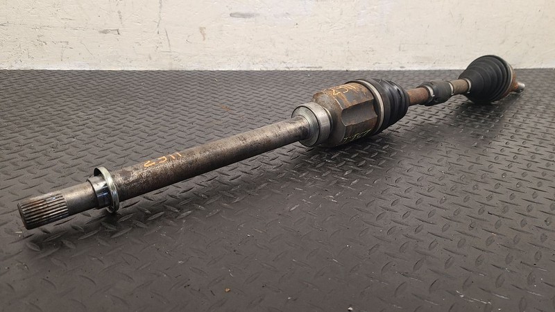 08-15 Nissan Rogue FWD Front Right Passenger Axle Shaft OEM 39100-JG02C