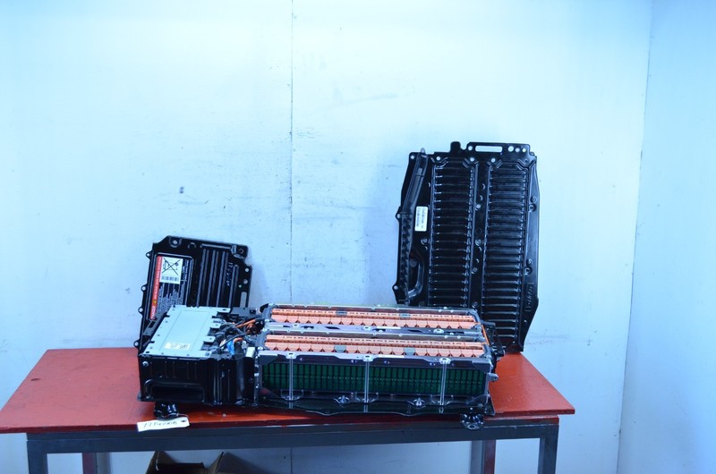 13-20 FORD FUSION 2.0L HYBRID BATTERY ASSEMBLY OEM
