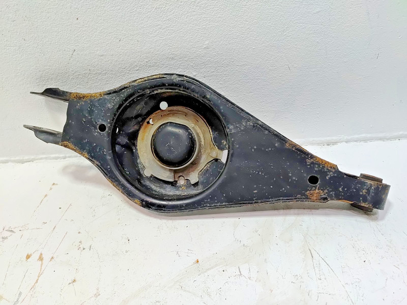 2011-19 FORD EXPLORER REAR LEFT OR RIGHT SIDE LOWER CONTROL ARM SPRING PERCH OEM