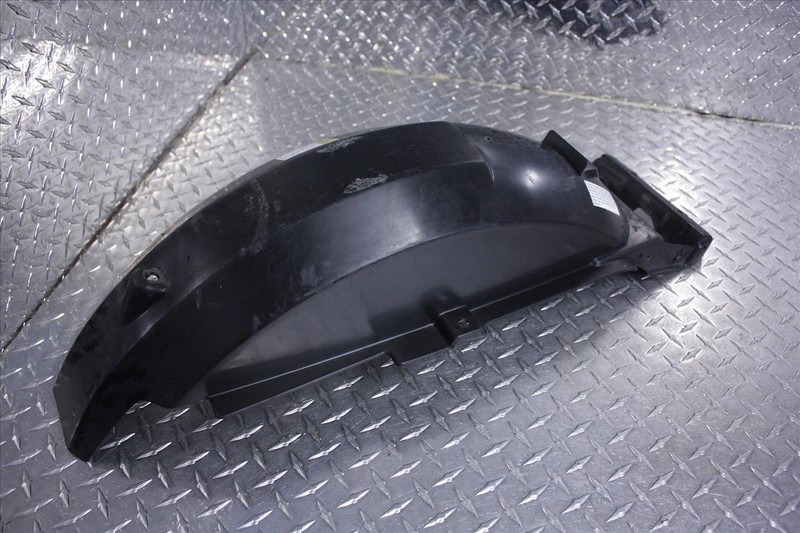 2005 SUZUKI GS 500 FK REAR WHEEL FENDER INNER OEM GS500 05