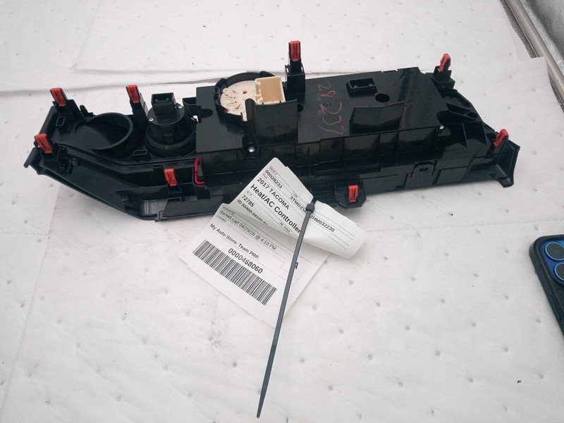 Used A/C Selector Switch fits: 2017 Toyota Tacoma ID 55900-04102-B0 Grade B