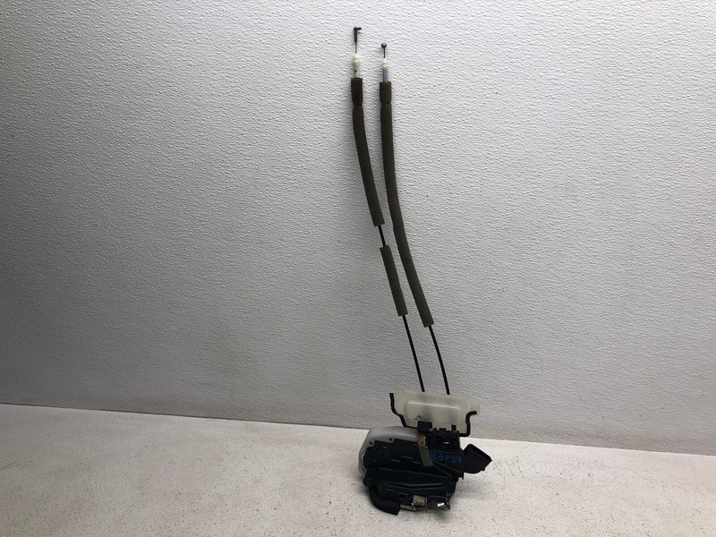2009-2013 INFINTI G25 G37 FRONT RIGHT PASSENGER SIDE DOOR LOCK LATCH OEM LOT653