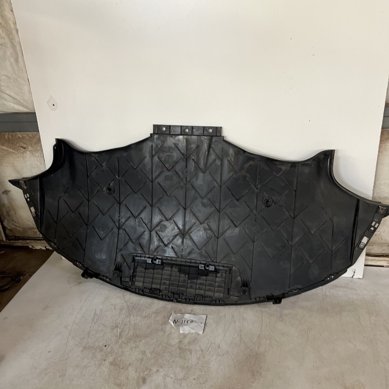 17-22 Tesla M3 Rear Bumper Under Body Aero Splash Shield 1135410-00 N-1150 S25
