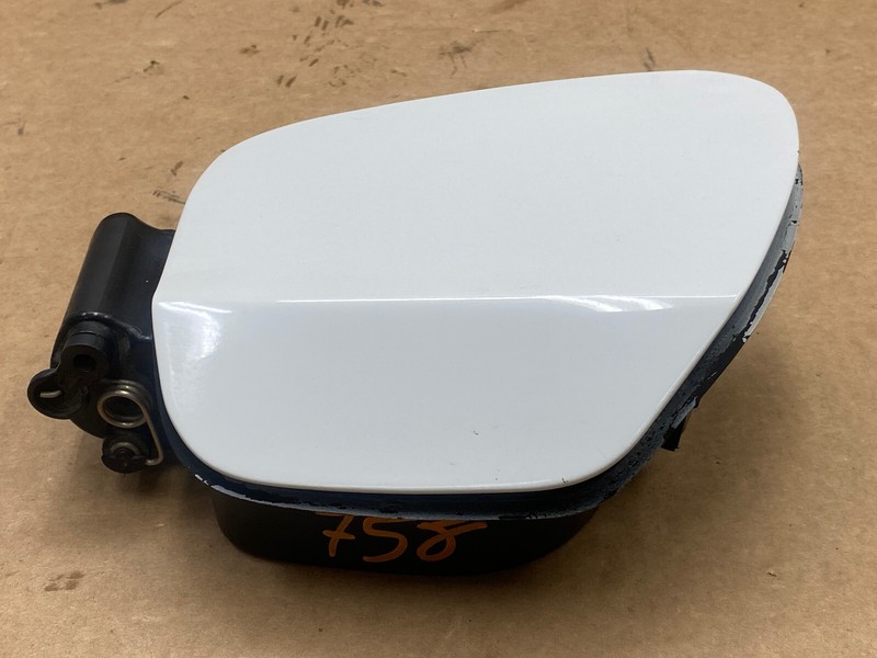 2009-2016 BMW Z4 GAS FUEL TANK DOOR LID COVER ASSEMBLY OEM LOT758